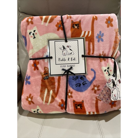 BRIGHT PINK Queen 90x90 Luxury Heavyweight Plush Blanket Breathable Soft Throw - Picture 1 of 6